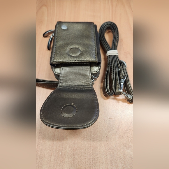 Metallic Crossbody mini purse - Picture 2 of 5